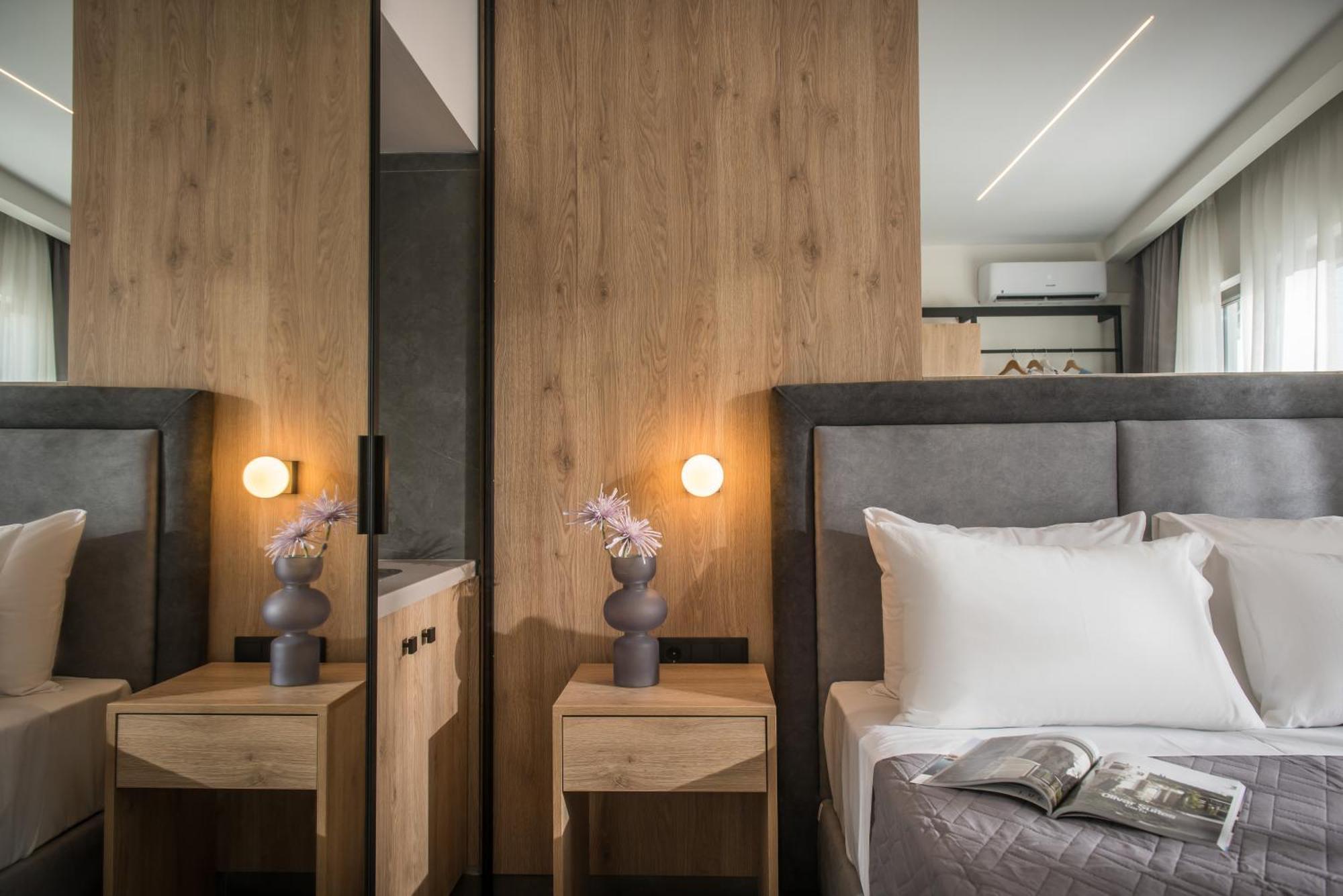 King'S Blue , Superior Downtown Loft , No Lift Apartment Ираклио Екстериор снимка