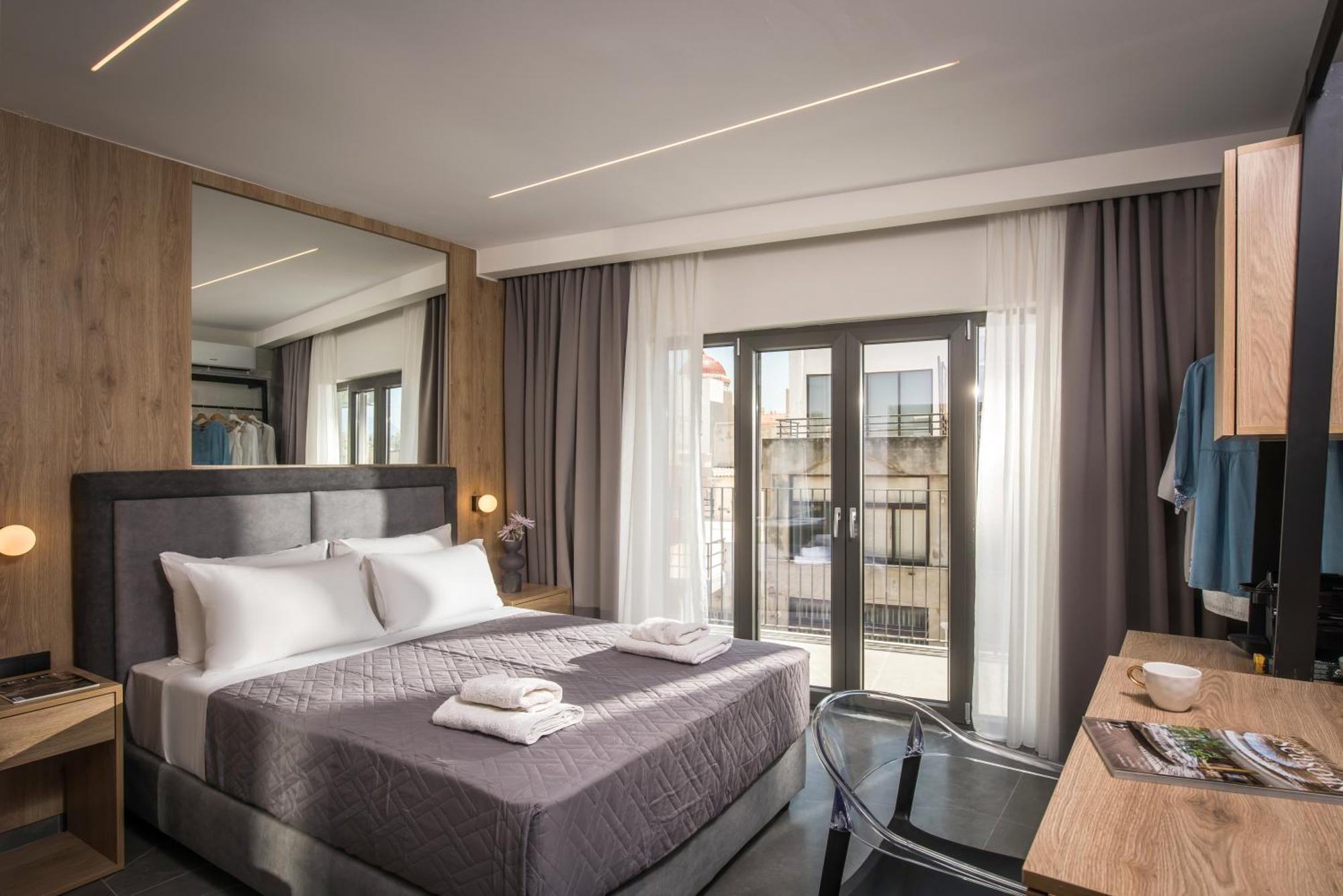 King'S Blue , Superior Downtown Loft , No Lift Apartment Ираклио Екстериор снимка