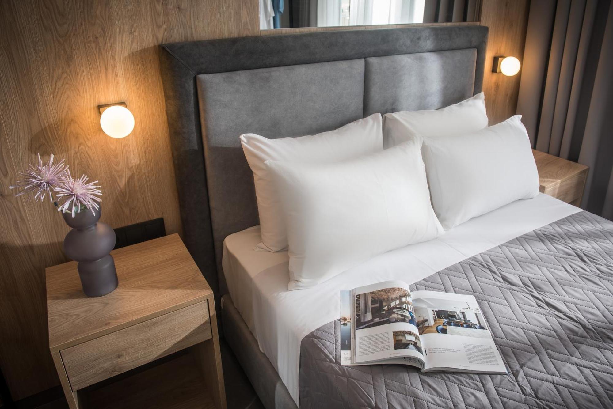 King'S Blue , Superior Downtown Loft , No Lift Apartment Ираклио Екстериор снимка